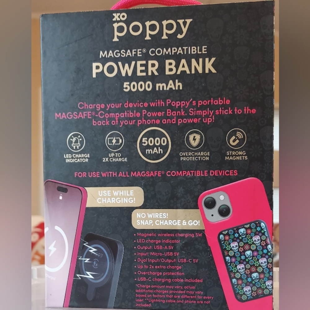 Power Bank And Power Cord Set XO Poppy Day Of The Dead Sugar Skull & Flowers NWT - Picture 4 of 7